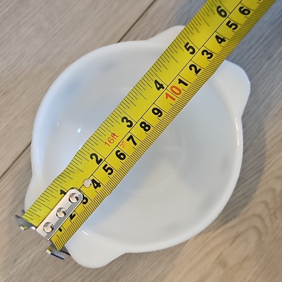 Vintage Pyrex Gaiety Snowflake Small 5" Cinderella Mixing Bowl Set Of 2 - Picture 12 of 12